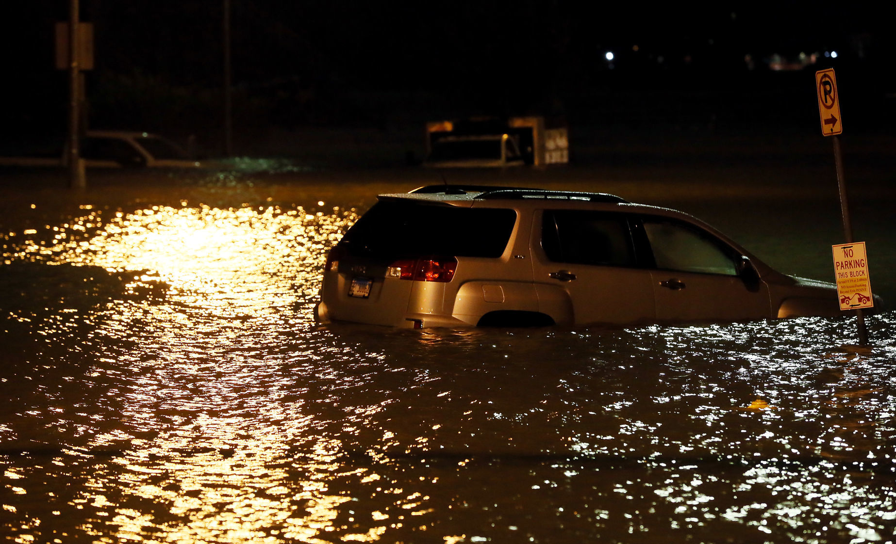 043019-night-flood-005